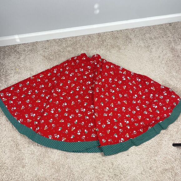 Vintage Christmas Tree Skirt 60" Diameter Red Santa Clause Whimsy Classic - Picture 1 of 5